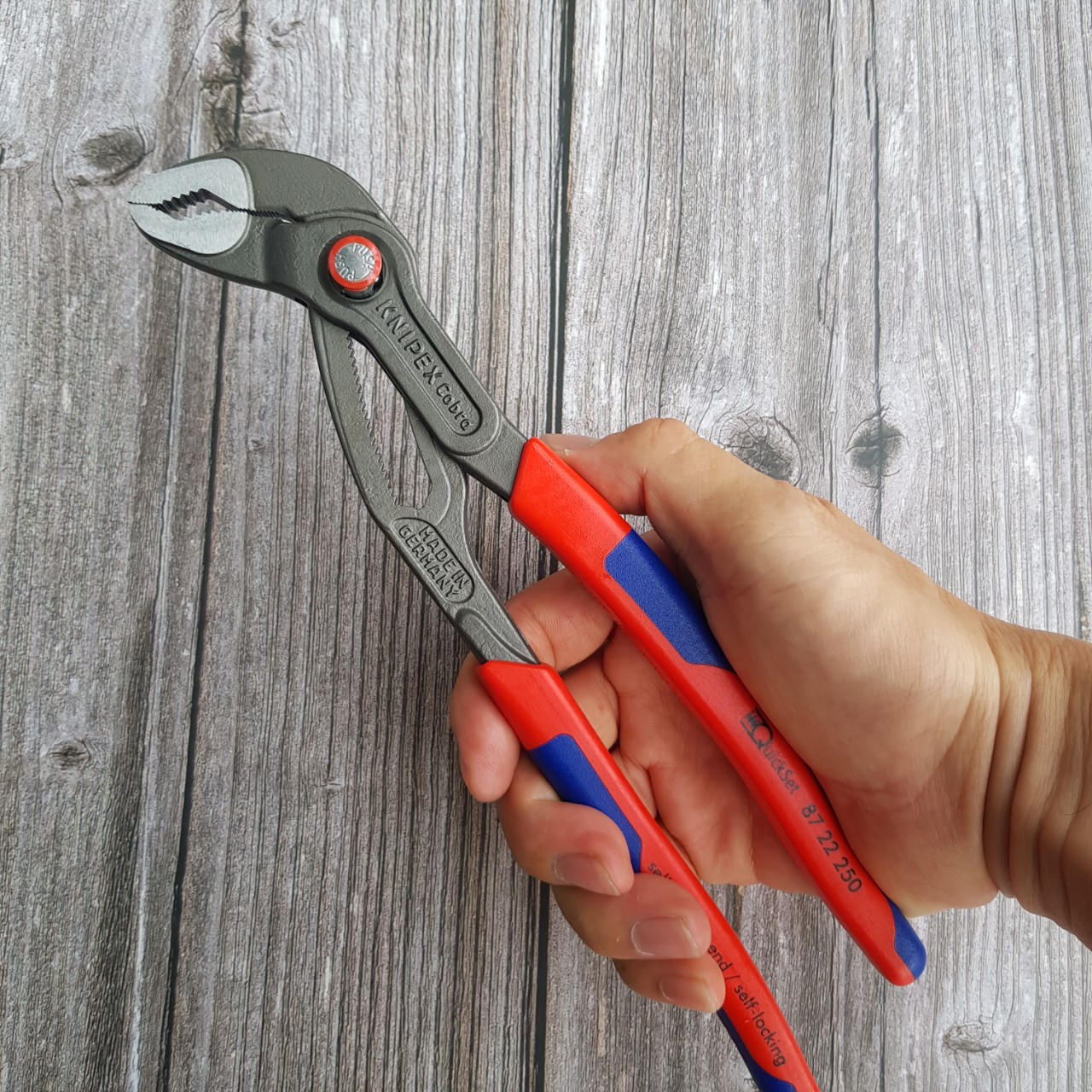 Kìm Nước Cobra Quickset KNIPEX - 87 22 250