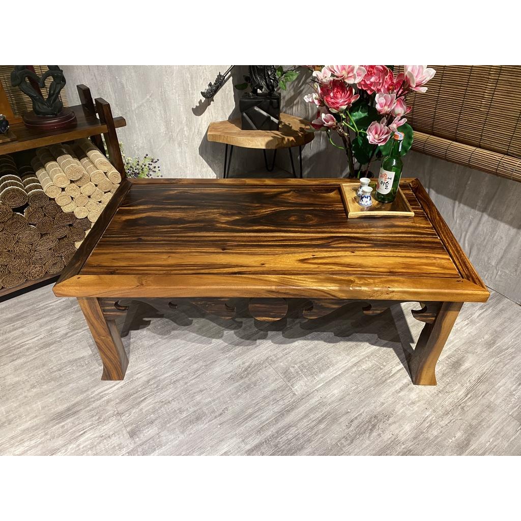 Bàn trà gỗ Me Tây, mặt bàn chữ nhật, có yếm trang trí
