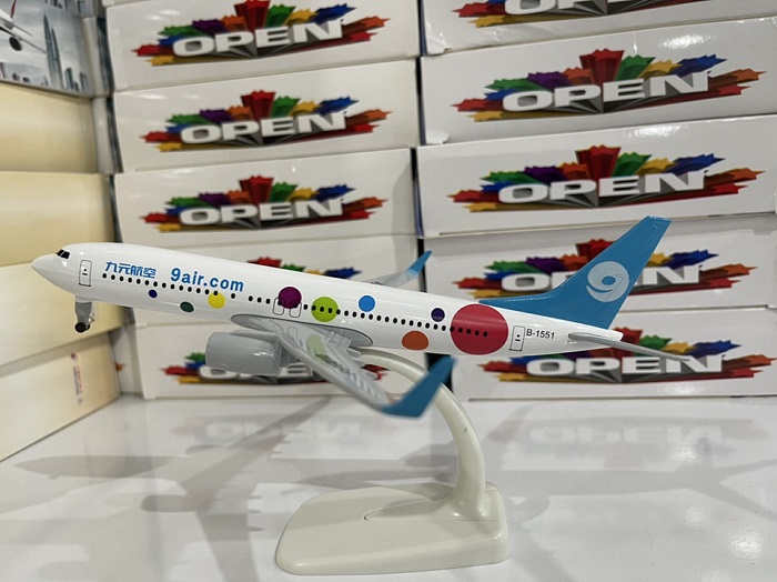 Mô Hình Máy Bay 9.air.c.o.m B737 20cm có bánh xe