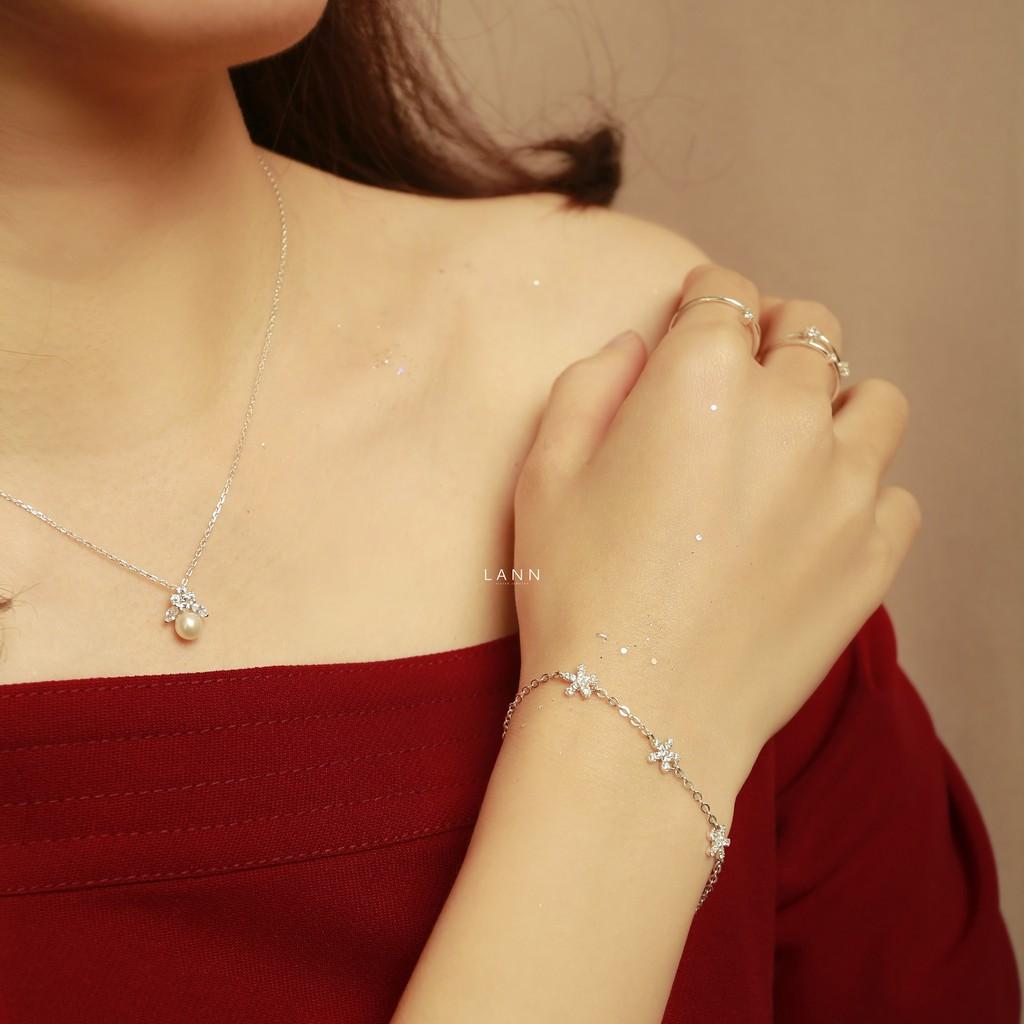 Lắc tay 3 hoa đá cách S925 LANN