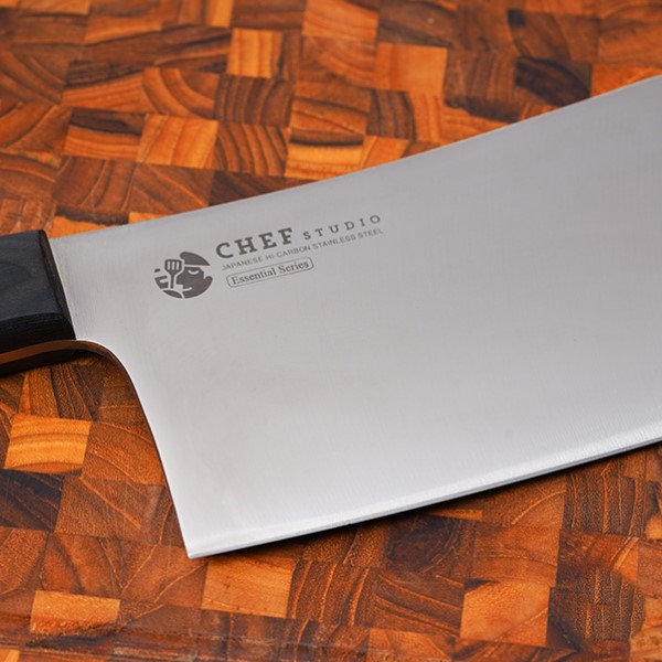 Dao chặt nhà bếp Chef Studio Essential Cleaver 175mm. Lưỡi thép SUS420-HC, độ cứng 57HRC, Cán gỗ pakka full-tang chắc chắn, đầm tay, nắp chặn bằng thép không gỉ - CHS 205