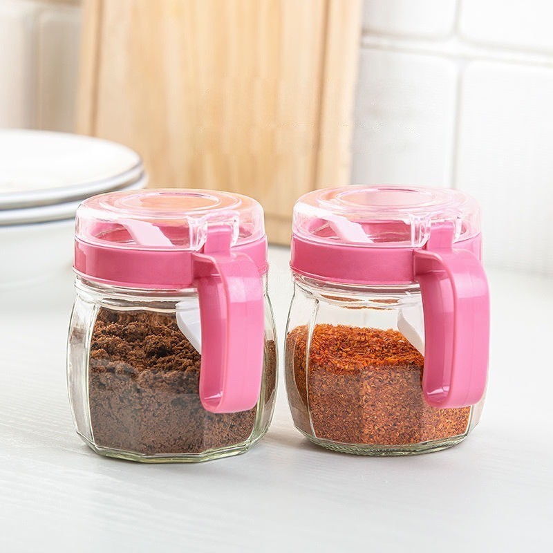 Combo 5 hủ đựng gia vị thủy tinh cao cấp kèm muỗng tiện lợi giúp không gian nhà bếp đẹp mắt và gọn gàng sạch sẽ , có hộp đựng sang trọng