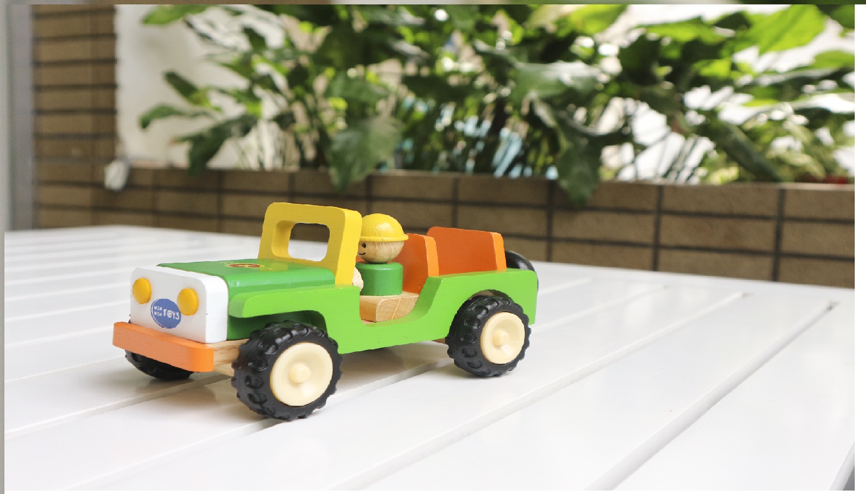 Đồ chơi gỗ Winwintoys - Xe Jeep xe ô tô cho bé