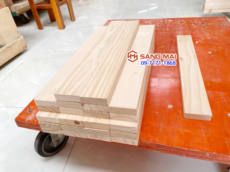 Thanh gỗ thông 2cm x 6cm x dài 50cm + láng mịn 4 mặt