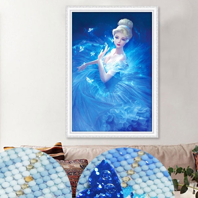 Tranh đính đá Nữ hoàng băng giá 50x75cm - chưa đính