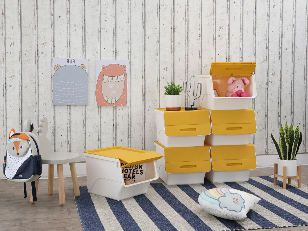 Thùng lưu trữ đa năng 34 lít OTELLO chất liệu nhựa PP trắng, nắp vàng, kích thước 45x38x31cm | Index Living Mall | Nhập khẩu Thái Lan