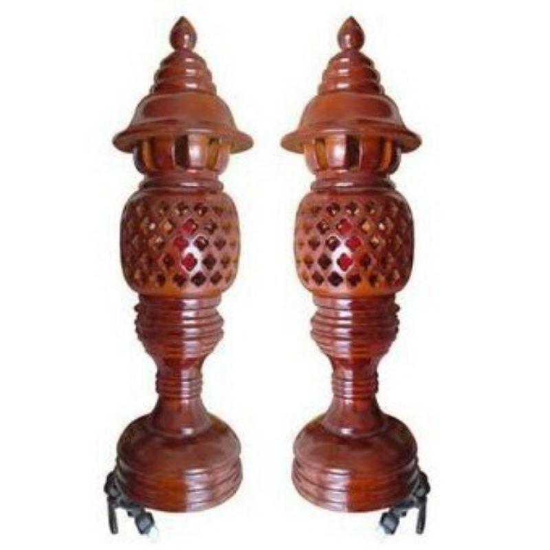 Cặp đèn thờ gỗ xà cừ size 48 hàng cao cấp loại 1