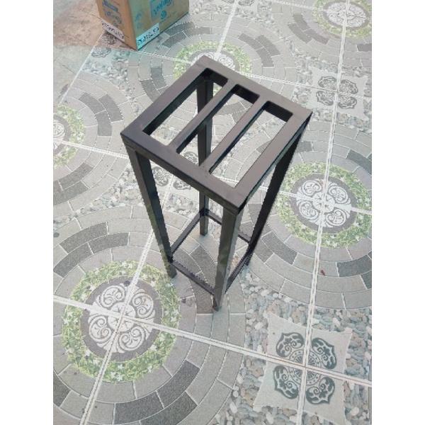 Đôn kê chậu cây vuông 20x20cm-25x25cm. Cao 50- 60-70cm. hộp thép 2x2cm. giằng chân chắc chắn