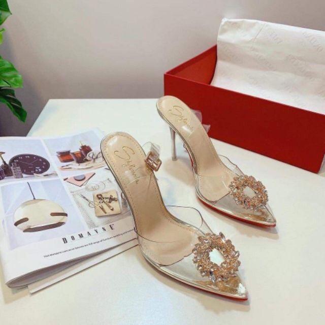 Giày cao gót trong suốt đính đá hoa mai vàng D160