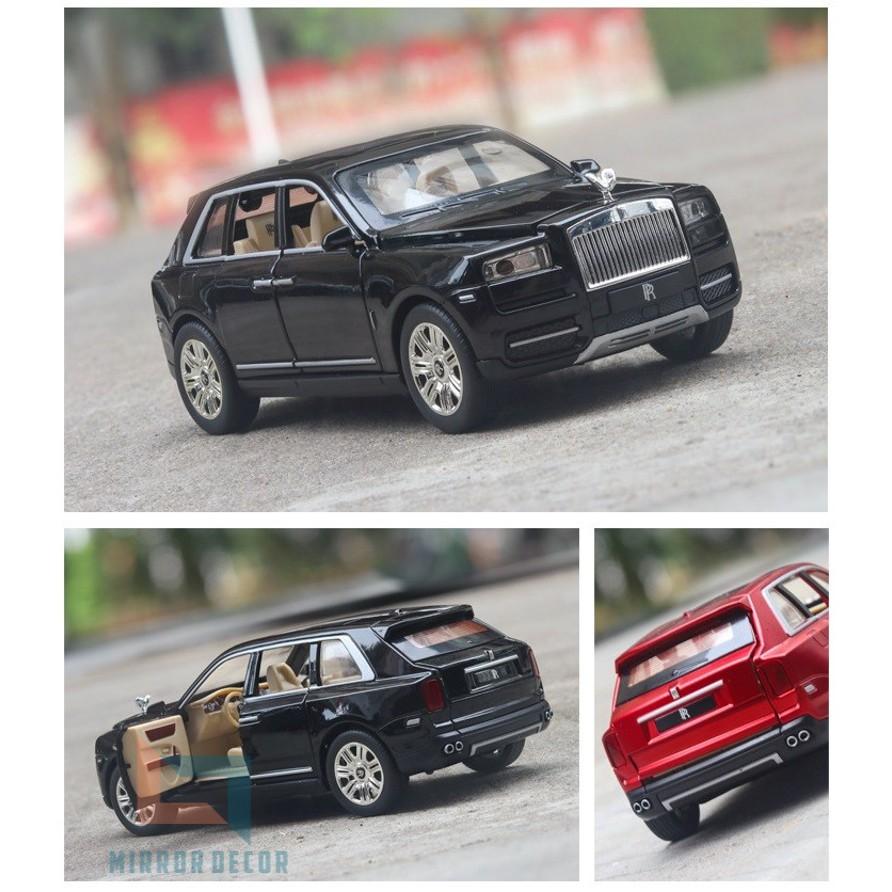 Xe mô hình Rolls Royce Cullinan 1:24