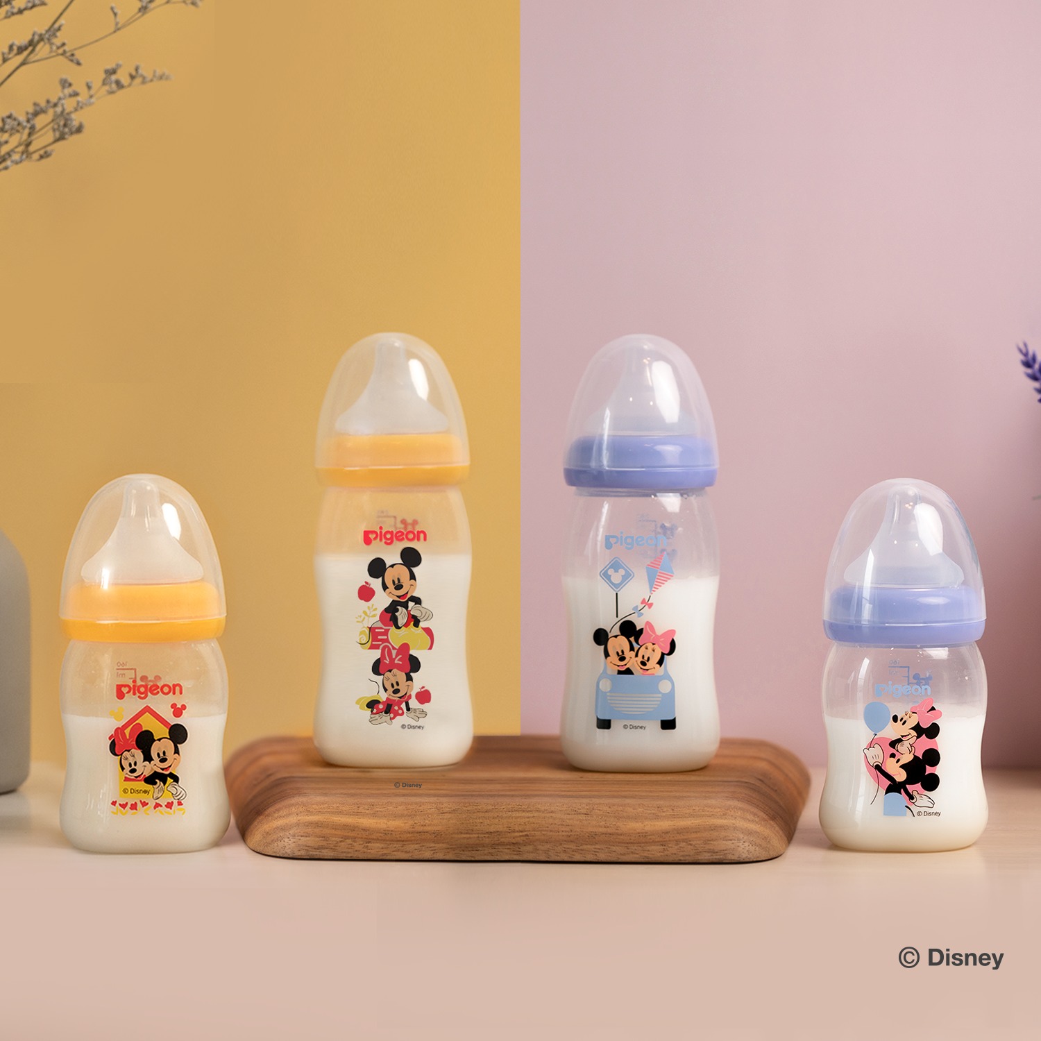 Bình Sữa Pigeon Softouch PP Plus Disney Baby - Màu Vàng