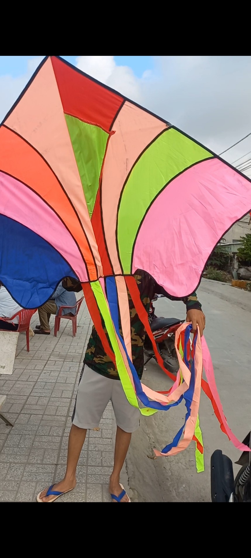 Diều 7 màu Long Vân