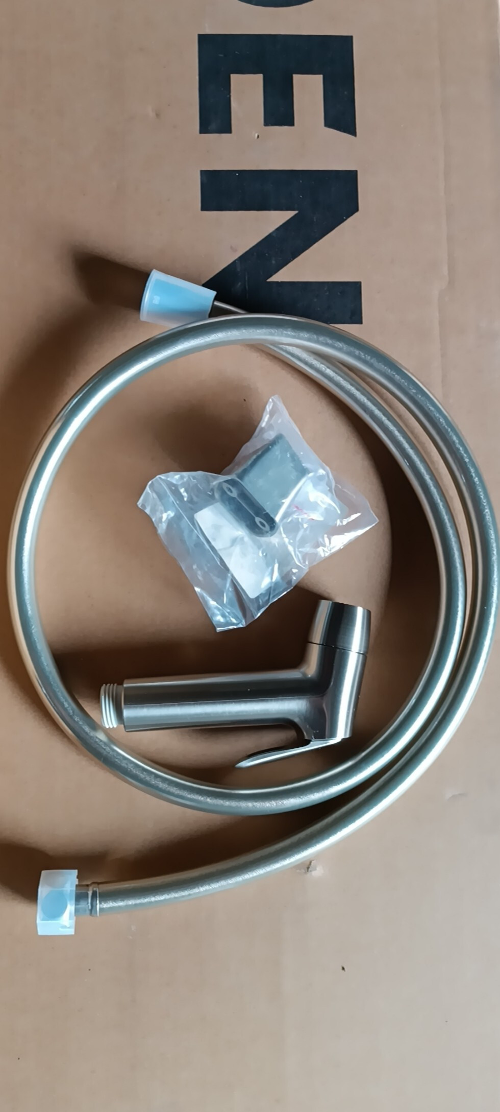 Bộ dây xịt vệ sinh màu Nikel( loại dây trơn), dài 1m2, hiệu Trevi