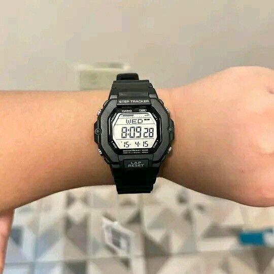 Đồng Hồ Nữ Dây Nhựa Casio LWS-2200H-1AVDF | LWS-2200H-1A