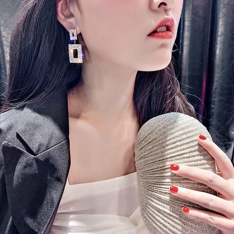 Bông tai nữ đính cườm VUO111