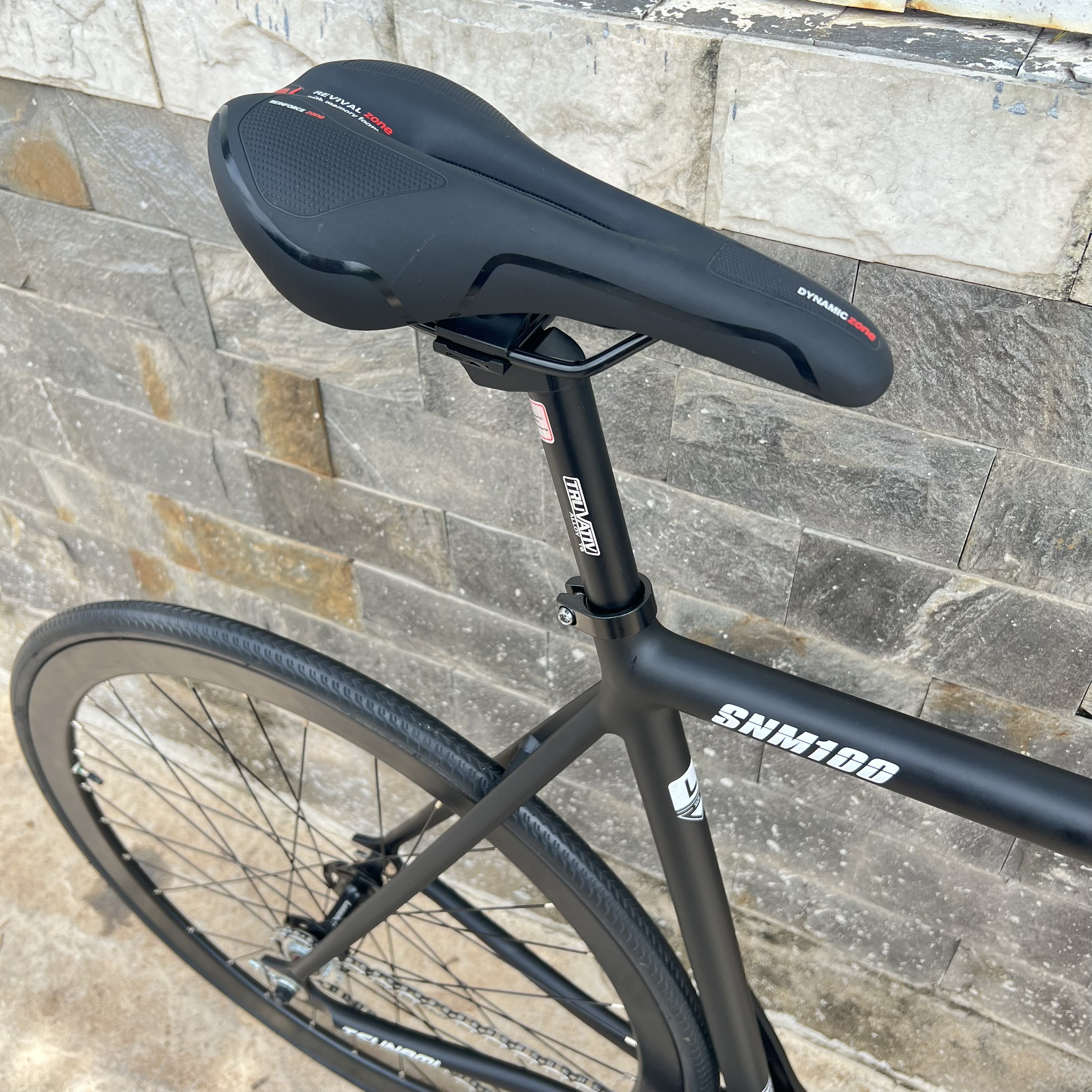 Xe đạp fixed gear TSUNAMI SNM100 cơ bản - Màu đen