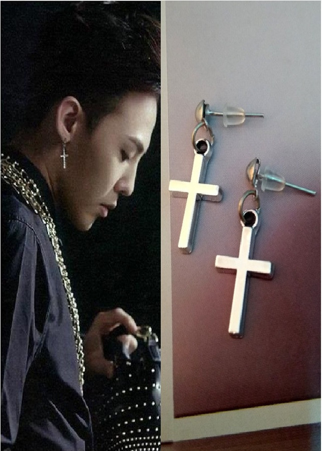 Bông tai thánh giá idol G-Dragon 1 bên cá tính