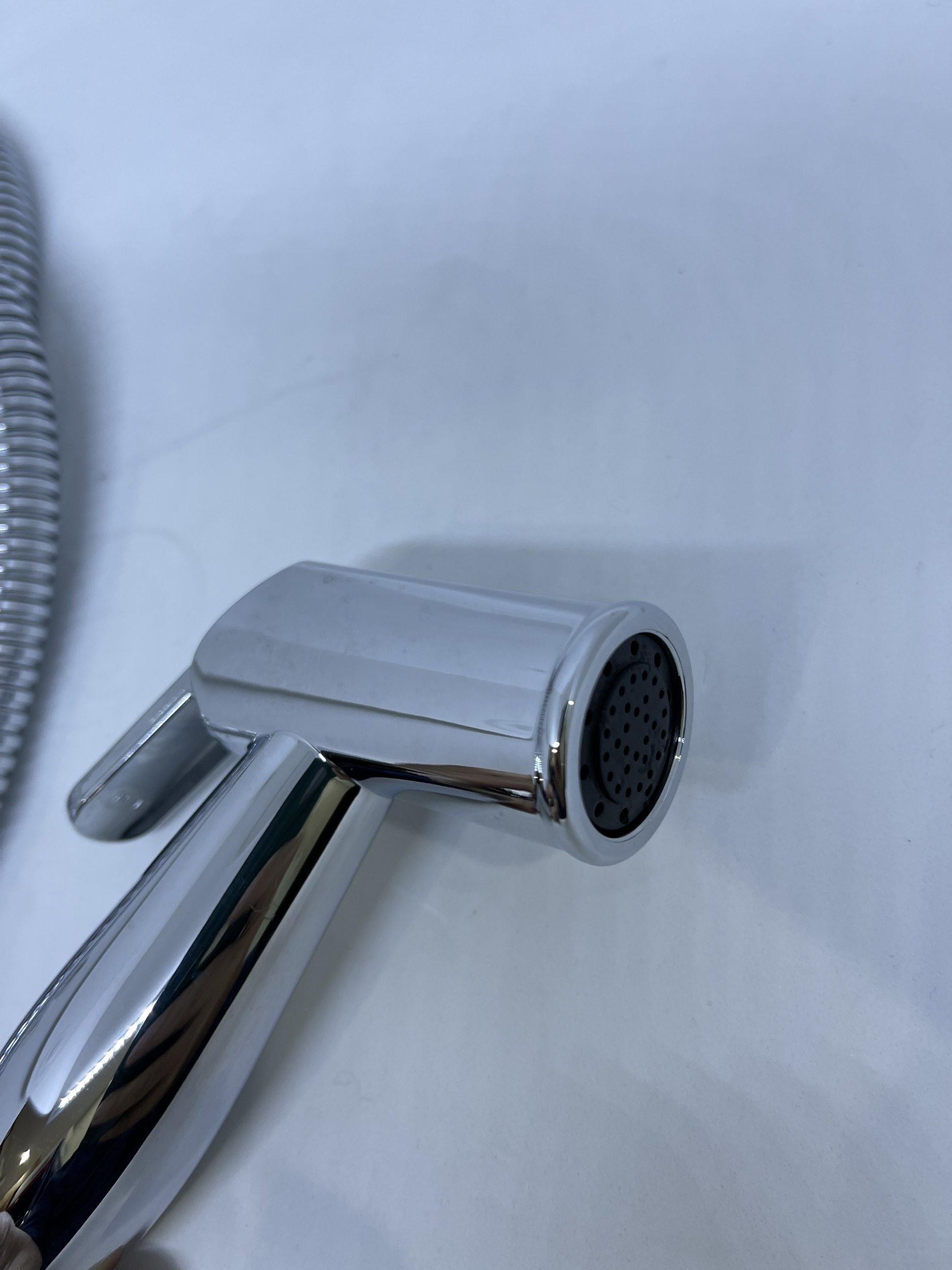 Bộ vòi, dây xịt Cotto Thai, dây bằng inox, áp lực phun mạnh, bền đẹp