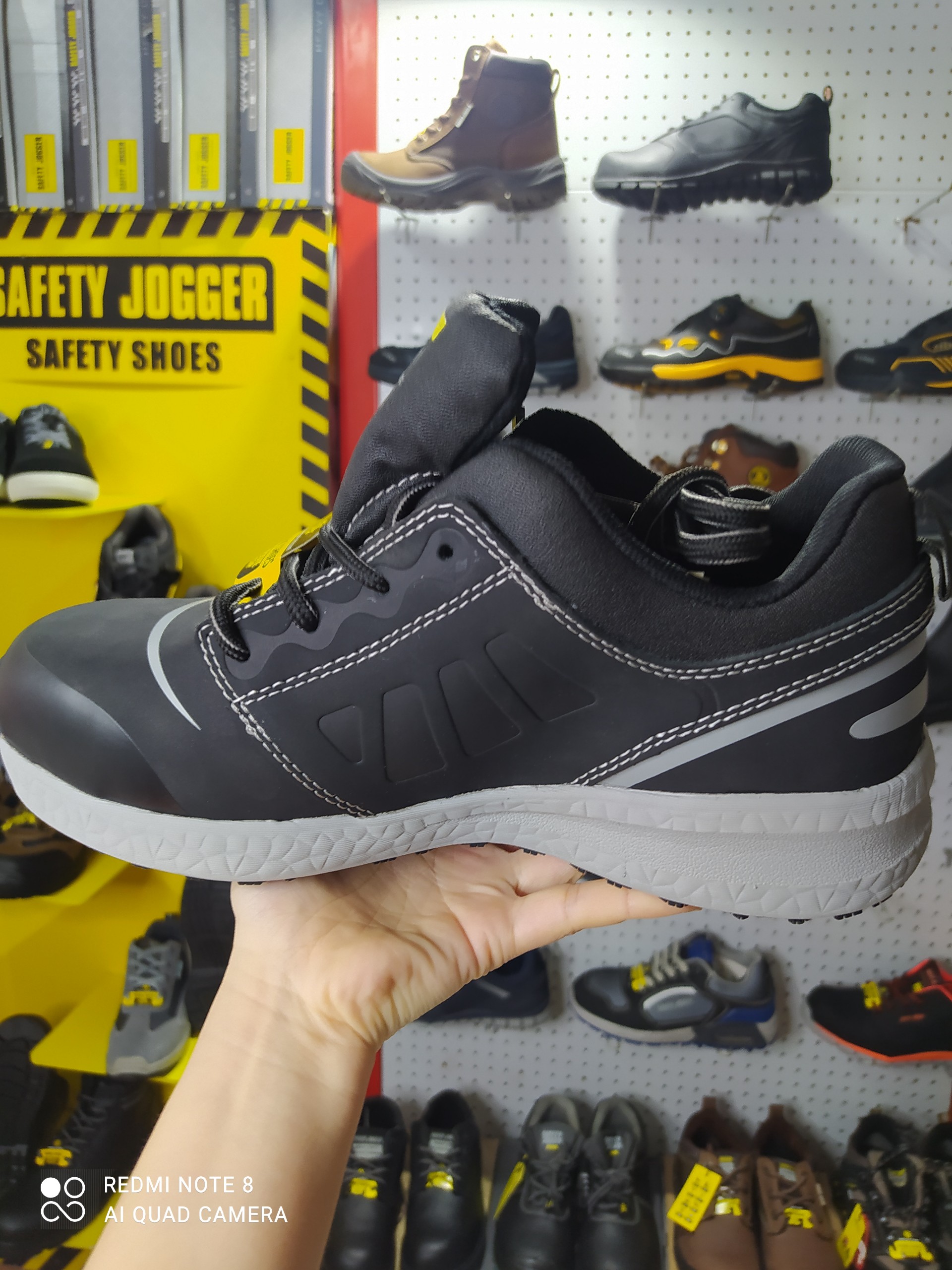 [Hàng Chính Hãng] Giày Bảo Hộ Safety Jogger Rocket 81, Da Chất Lượng Cao, Đế PU, Chống Trượt, Đâm Xuyên