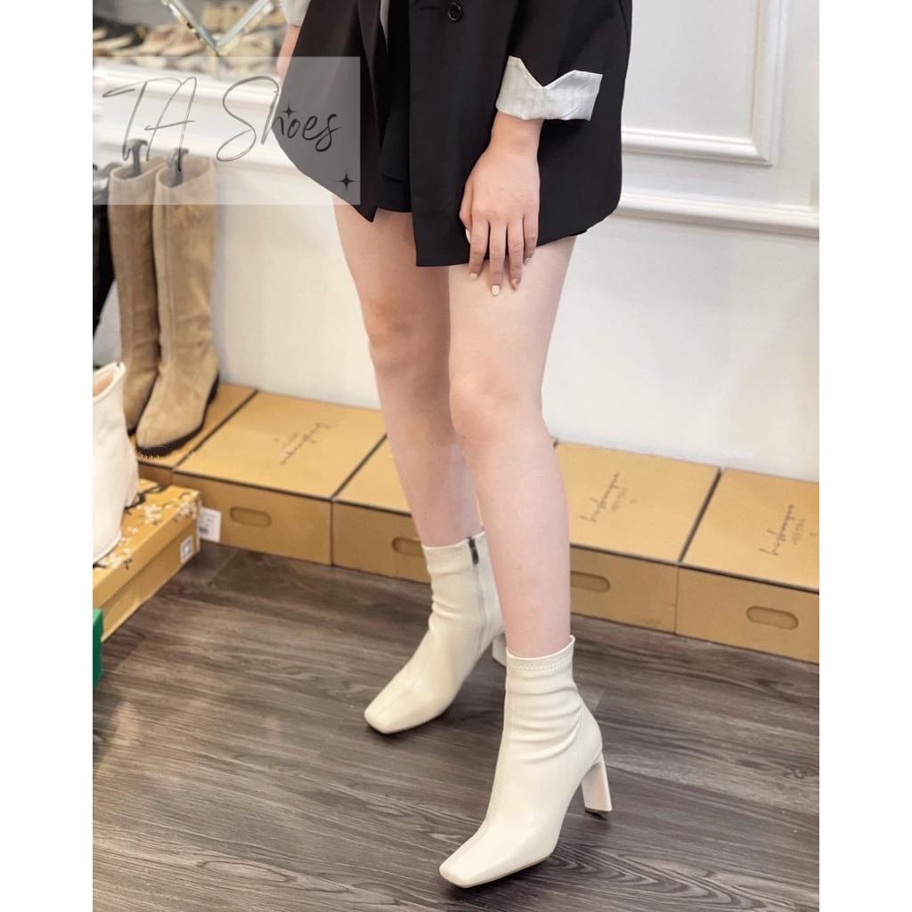 Bốt nữ chất liệu da cao cấp, Boot nữ khoá kéo siêu êm chân .Em này có 2 màu Đen , Kem ,phối với set nào cũng đep nha