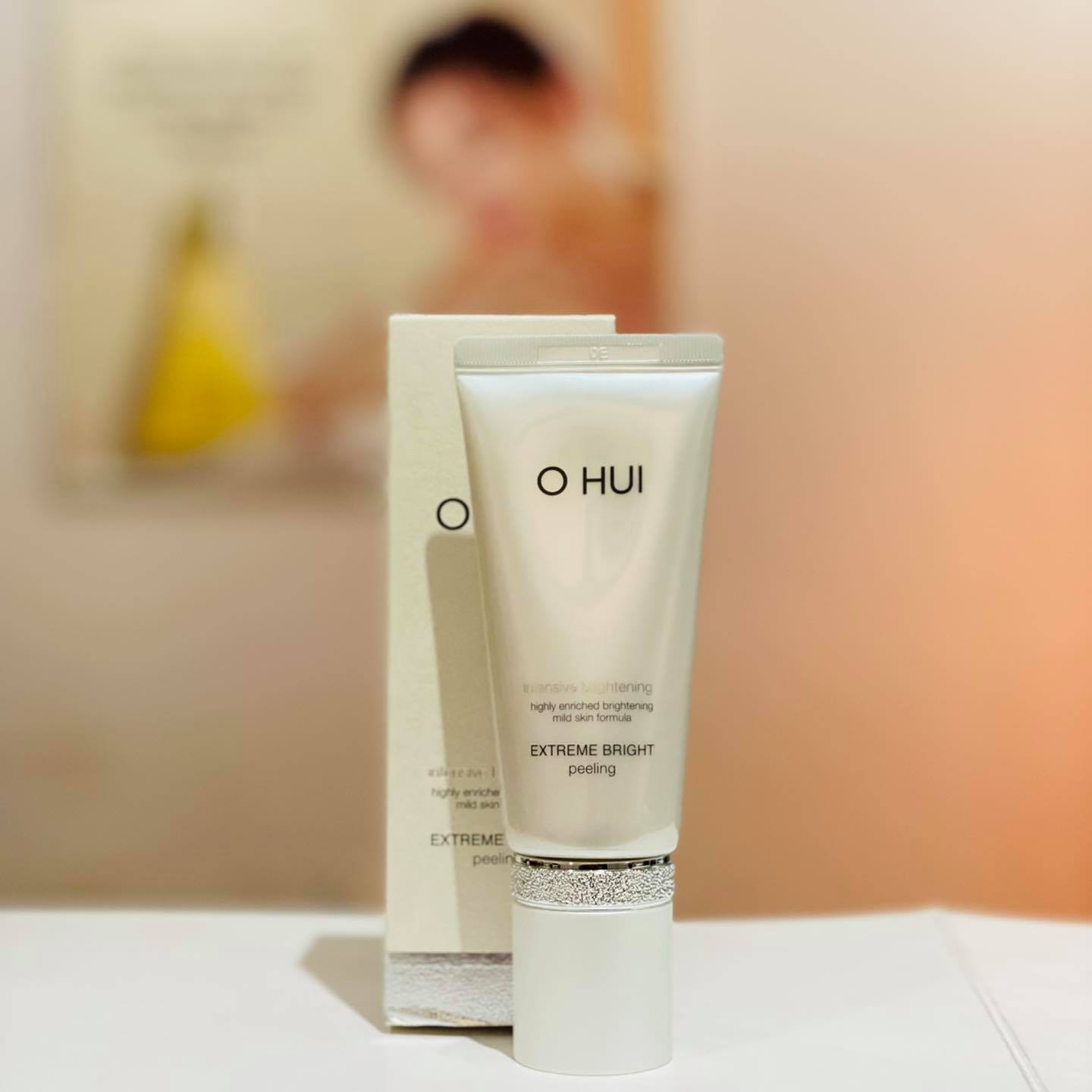 Tẩy Da Chết Ohui Extreme White Peeling 60ml