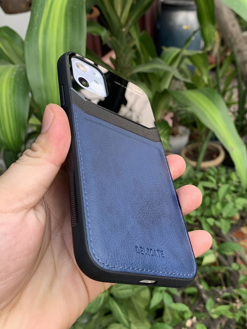 Ốp lưng da kính cao cấp dành cho iPhone 11 - Màu xanh - Hàng nhập khẩu - DELICATE