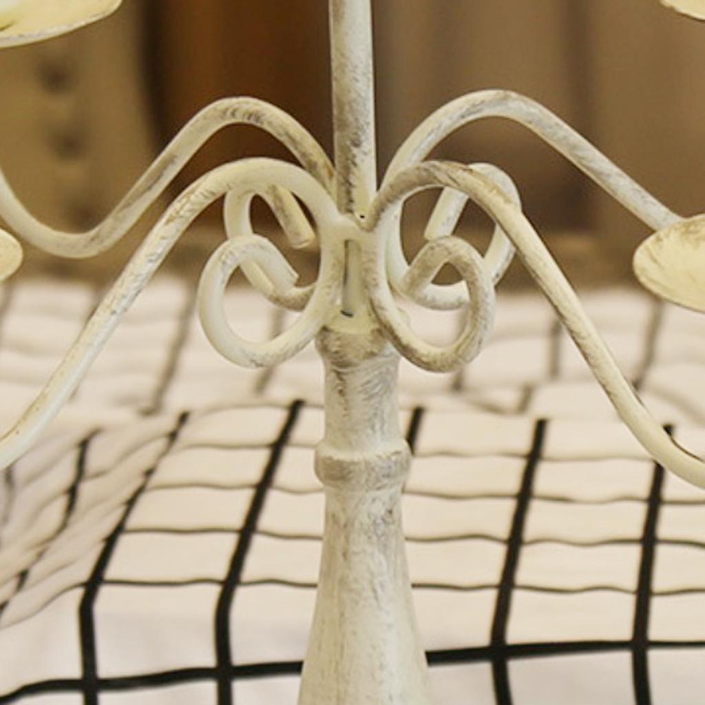 Candle holder