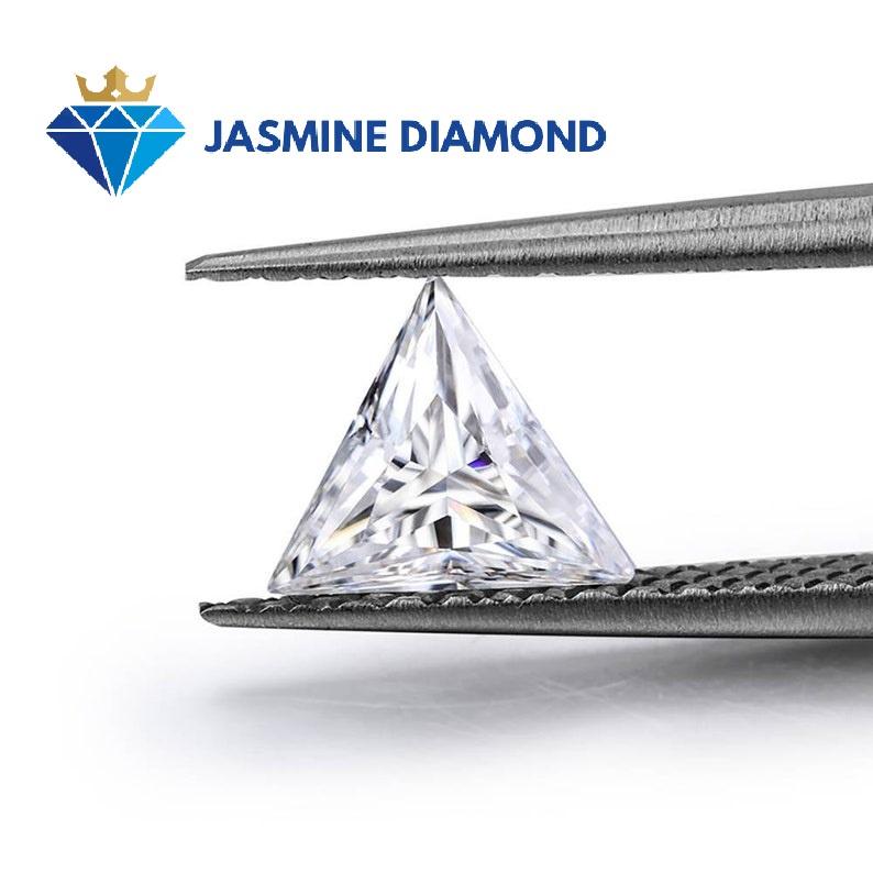 (Size 4-7.5 ly) Kim cương nhân tạo Mỹ Moissanite giác cắt Triangle