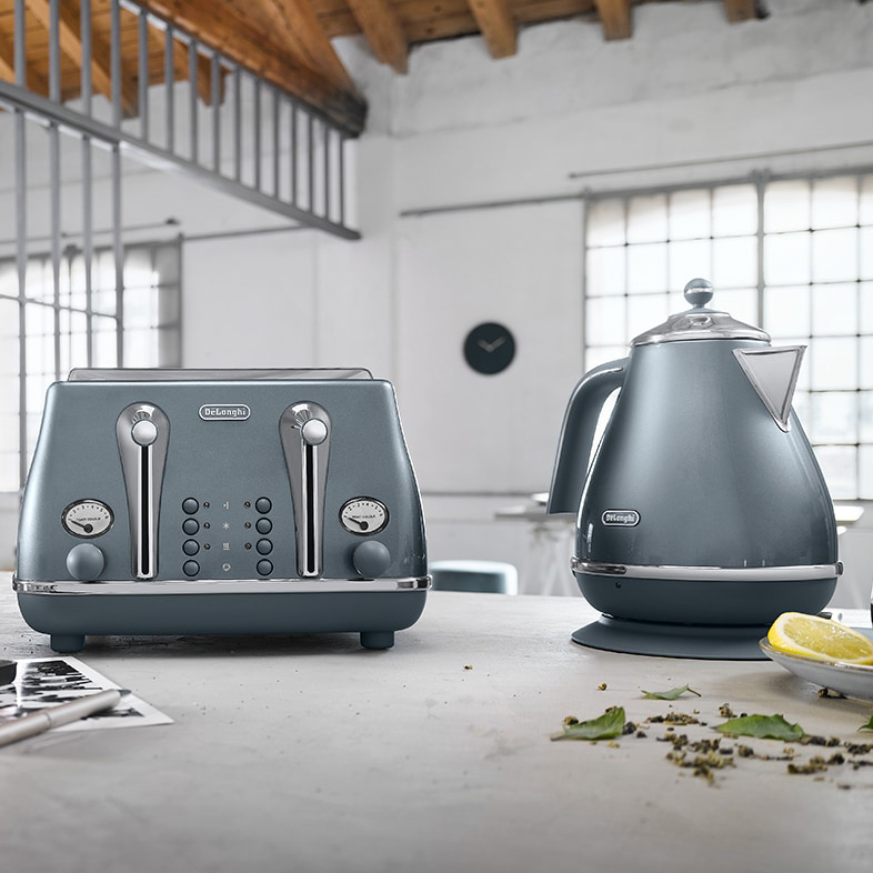 Ấm Đun Nước DeLonghi KBOT2001.BG - Hàng Chính Hãng