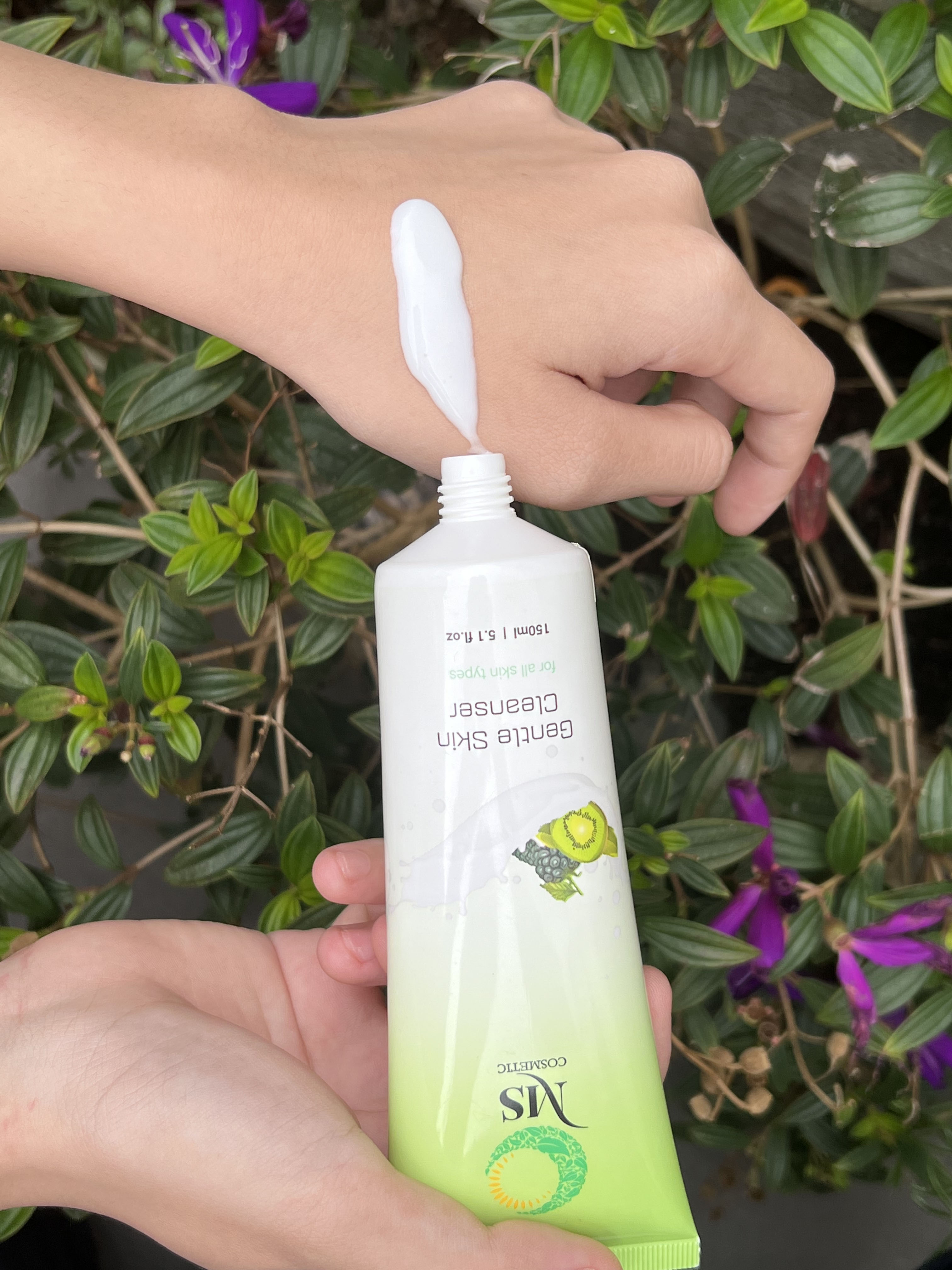 Sữa Rửa Mặt MS Kiểm Soát Nhờn Mụn Gentle Skin Cleanser (150ml), Làm Sáng Da, Thu Nhỏ Lỗ Chân Lông - MỸ PHẨM MS COSMETIC