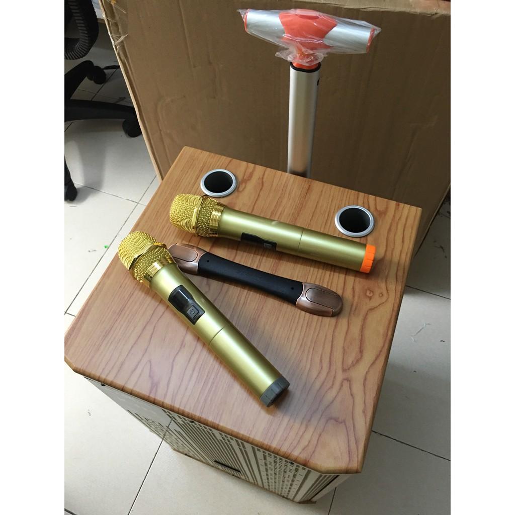 Siêu phẩm Loa kéo Kiomic cao cấp K123 bass 30 âm thanh khủng - Kèm 2 mic không dây cao cấp- Hàng chính hãng