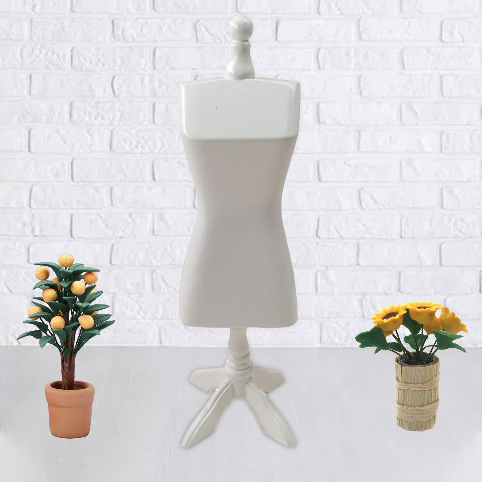 Miniature Female Model Simulation Dollhouse Furniture for Girls