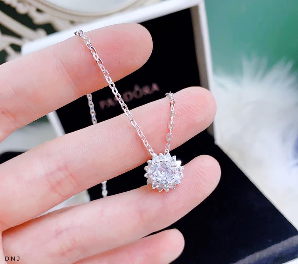 Dây chuyền nữ mặt hoa đá chất liệu bằng bạc MS085h