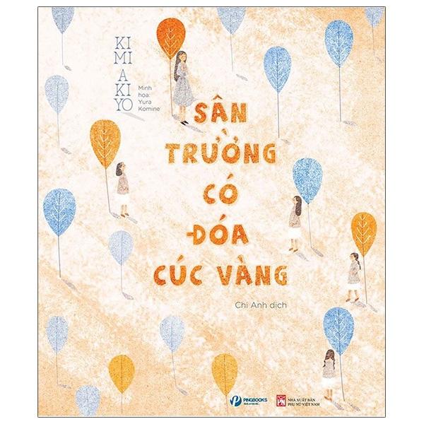 Sân trường có đóa cúc vàng