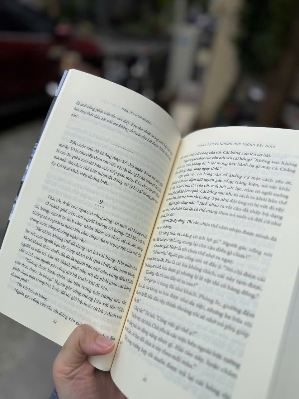 Sách - Thành phố và những bức tường bất định (Haruki Murakami) (Nhã Nam HCM)