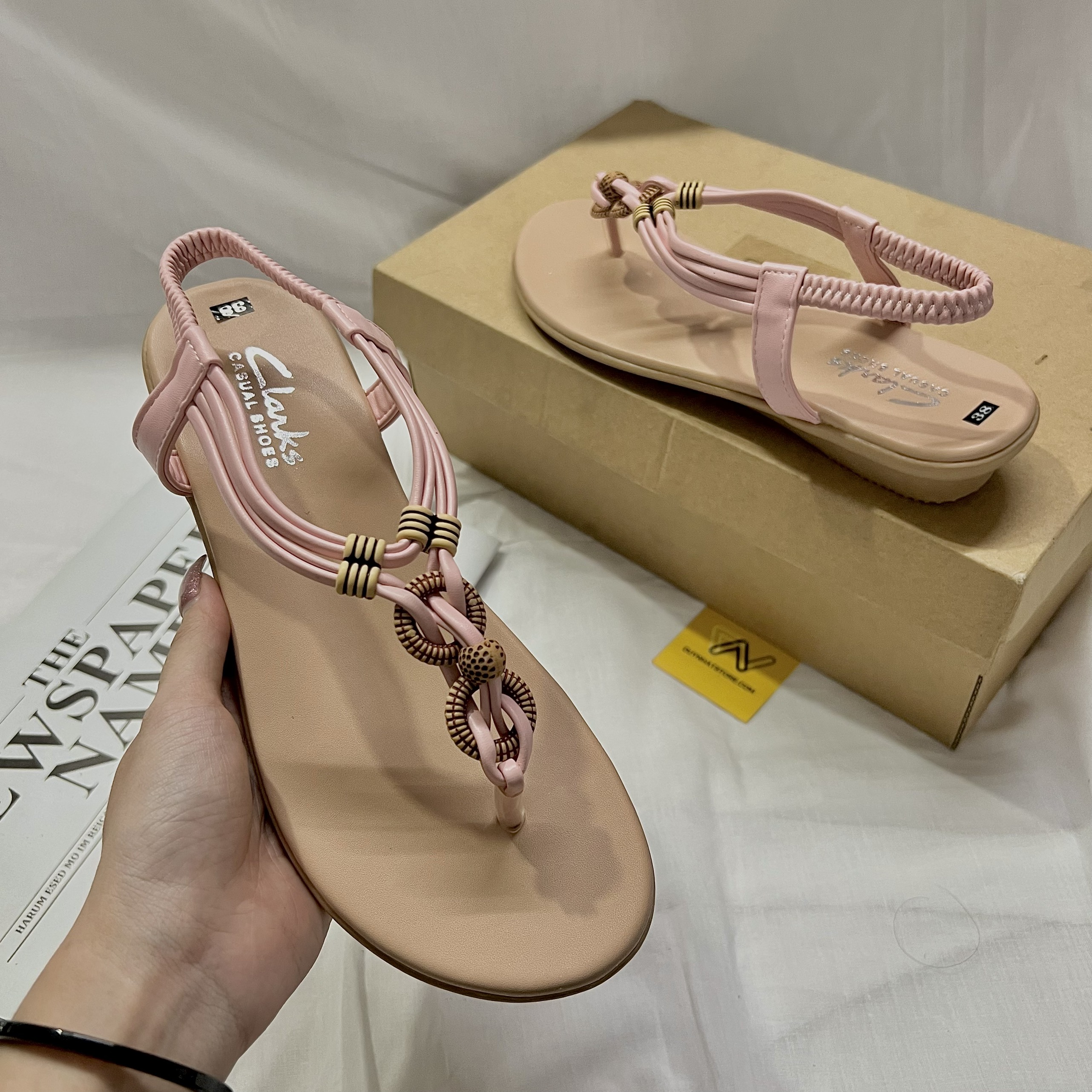 Giày Sandal Nữ Quai Kẹp Xỏ Ngón Màu Hồng Đen Dây Mảnh Nhỏ Duy Nhật Store Học Sinh Đi Học Bền Uzzang Chiến Thun Hạt Gỗ