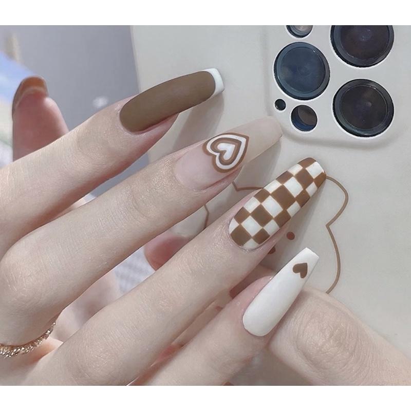 Móng dán thiết kế phôm thang