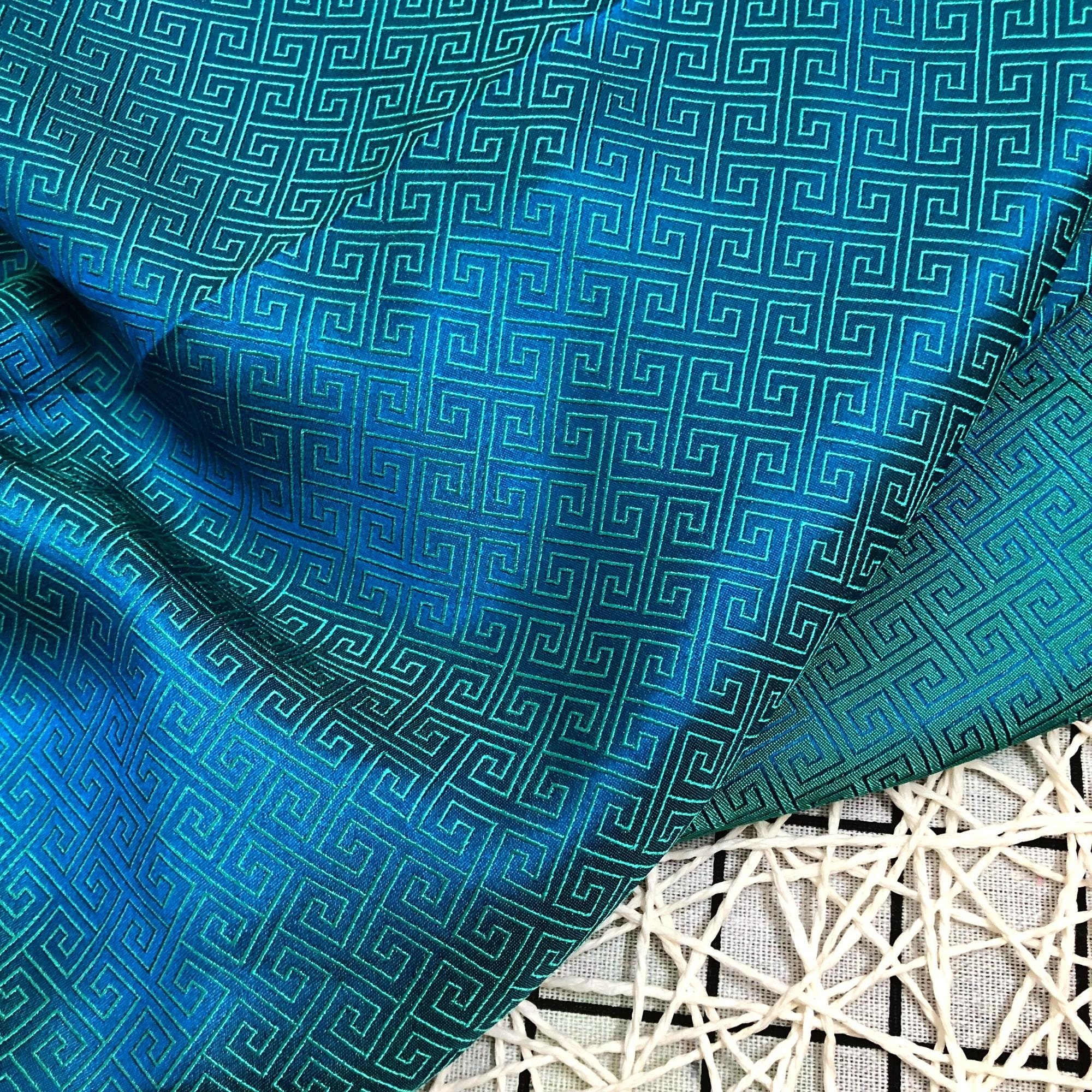 Vải Lụa Tơ Tằm văn triện chữ vạn màu xanh, mềm#mượt#mịn, dệt thủ công, khổ vải 90cm
