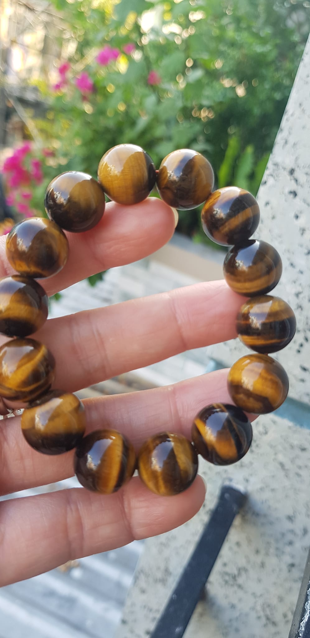 Vòng tay phong thủy Nam Đá Mắt Hổ Vàng Nâu Đậm bóng đẹp Size 4mm hay 14li gồm 14 hạt Hợp nam mệnh thổ mệnh kim ạ