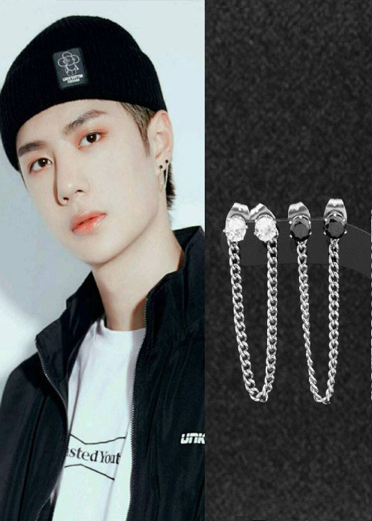 Bông tai Vương Nhất Bác sợi mắt xích đính đá hip-hop