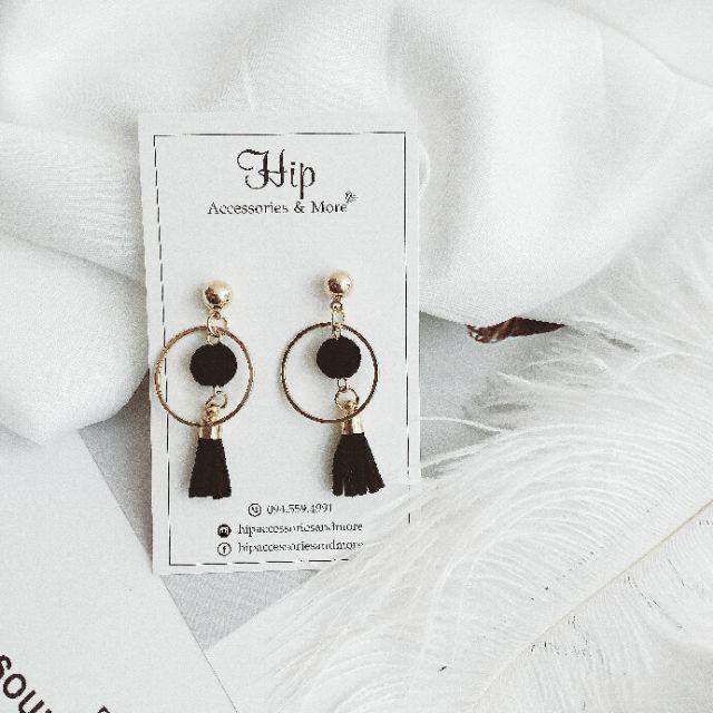 Khuyên bi tròn tua rua