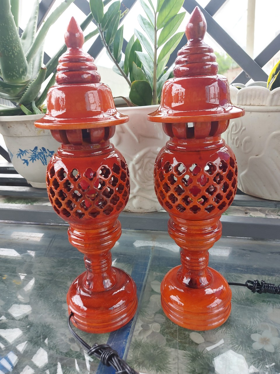 Cặp đèn thờ gỗ cao cấp cao 48 cm