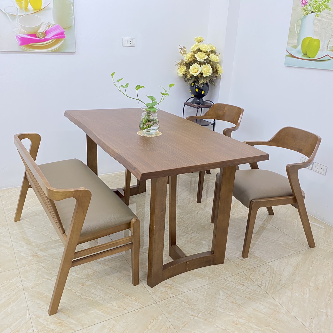 Bộ bàn ăn gỗ 2 ghế 1 bench TAGO