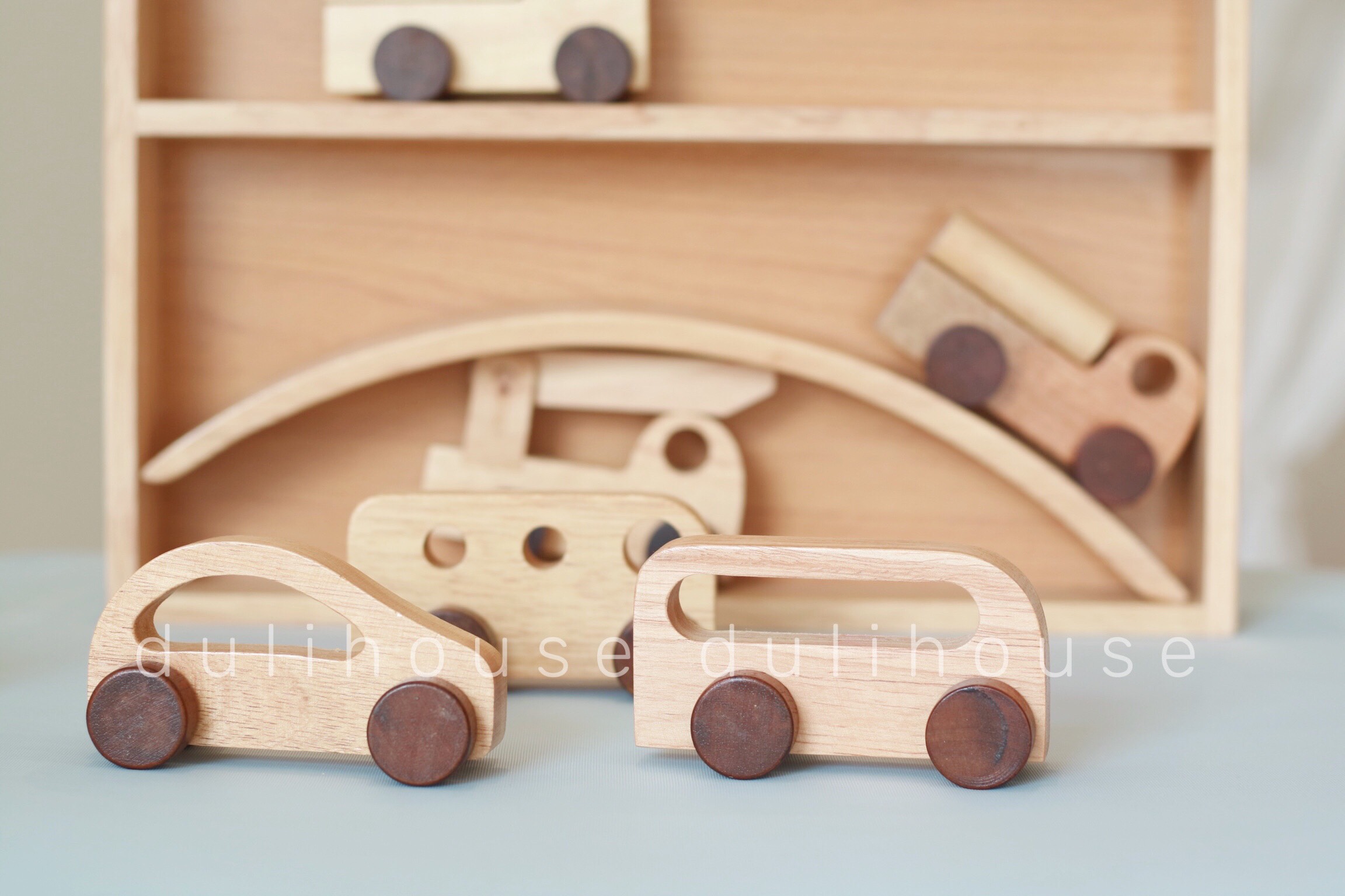 Đồ chơi gỗ cao cấp Phương tiện giao thông, có bánh xe di chuyển, phát triển tư duy, an toàn cho bé, giao ngẫu nhiên