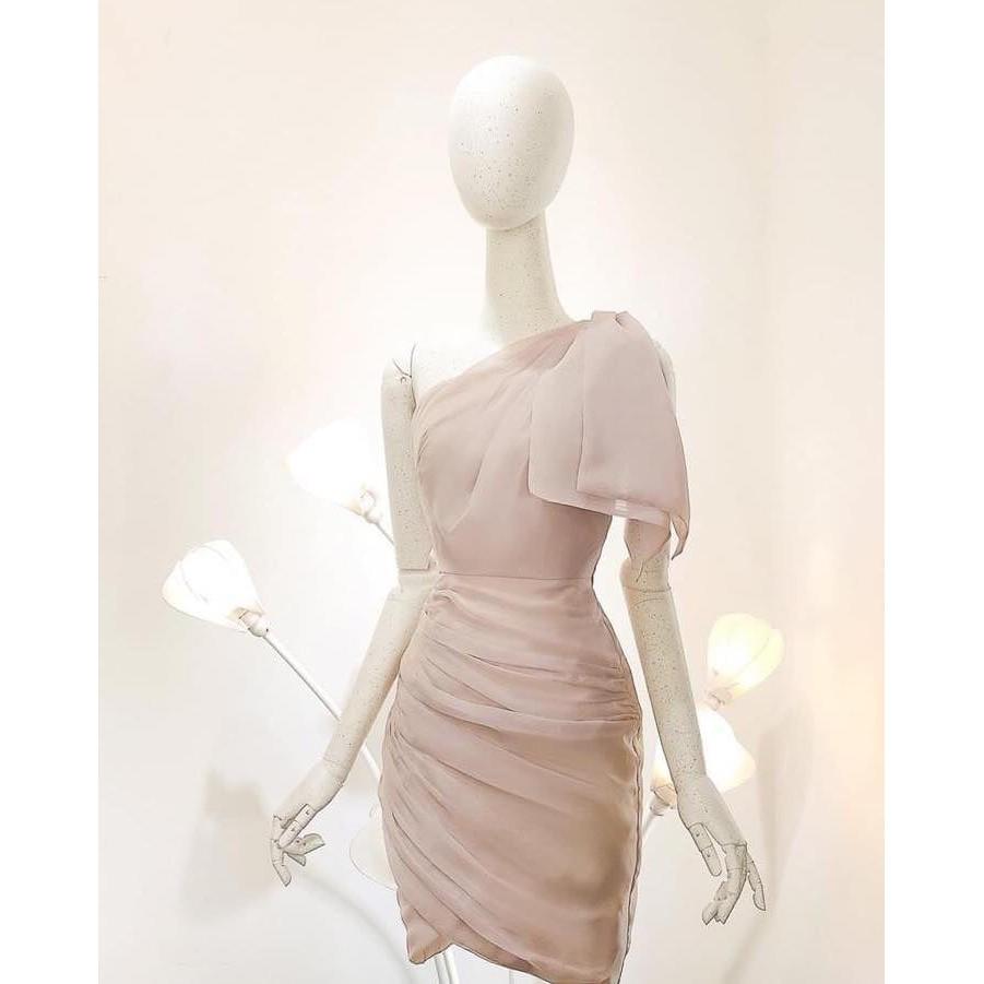 Đầm dự tiệc ôm body dáng xòe chéo vai Maria Dress