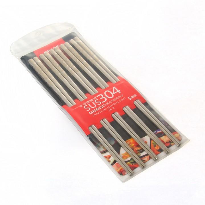 Sét 5 đôi đũa inox 304 khắc logo và họa tiết hoa văn cao cấp