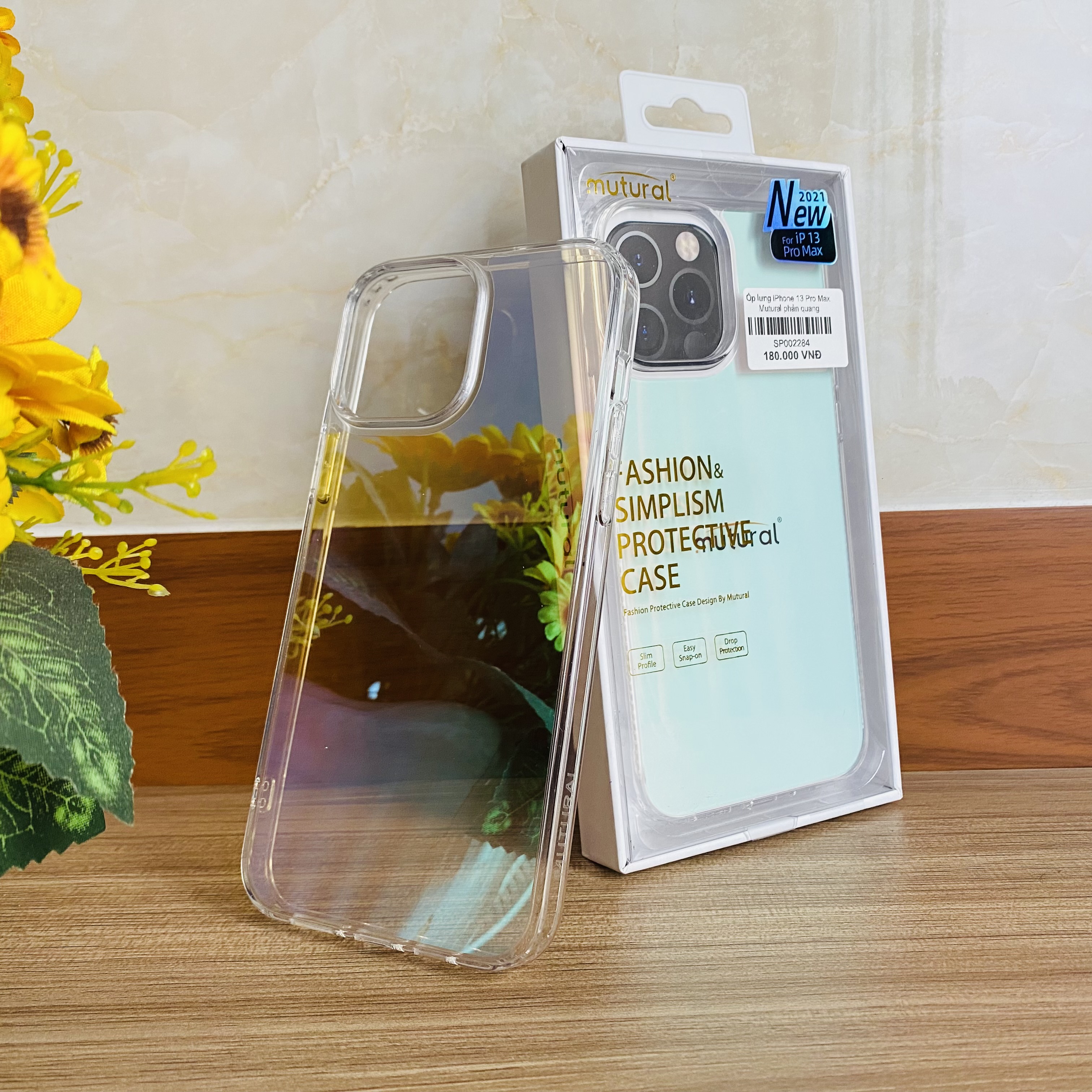 Ốp lưng Mutural trong phản quang dành cho iPhone 13 Pro Max - Hàng chính hãng