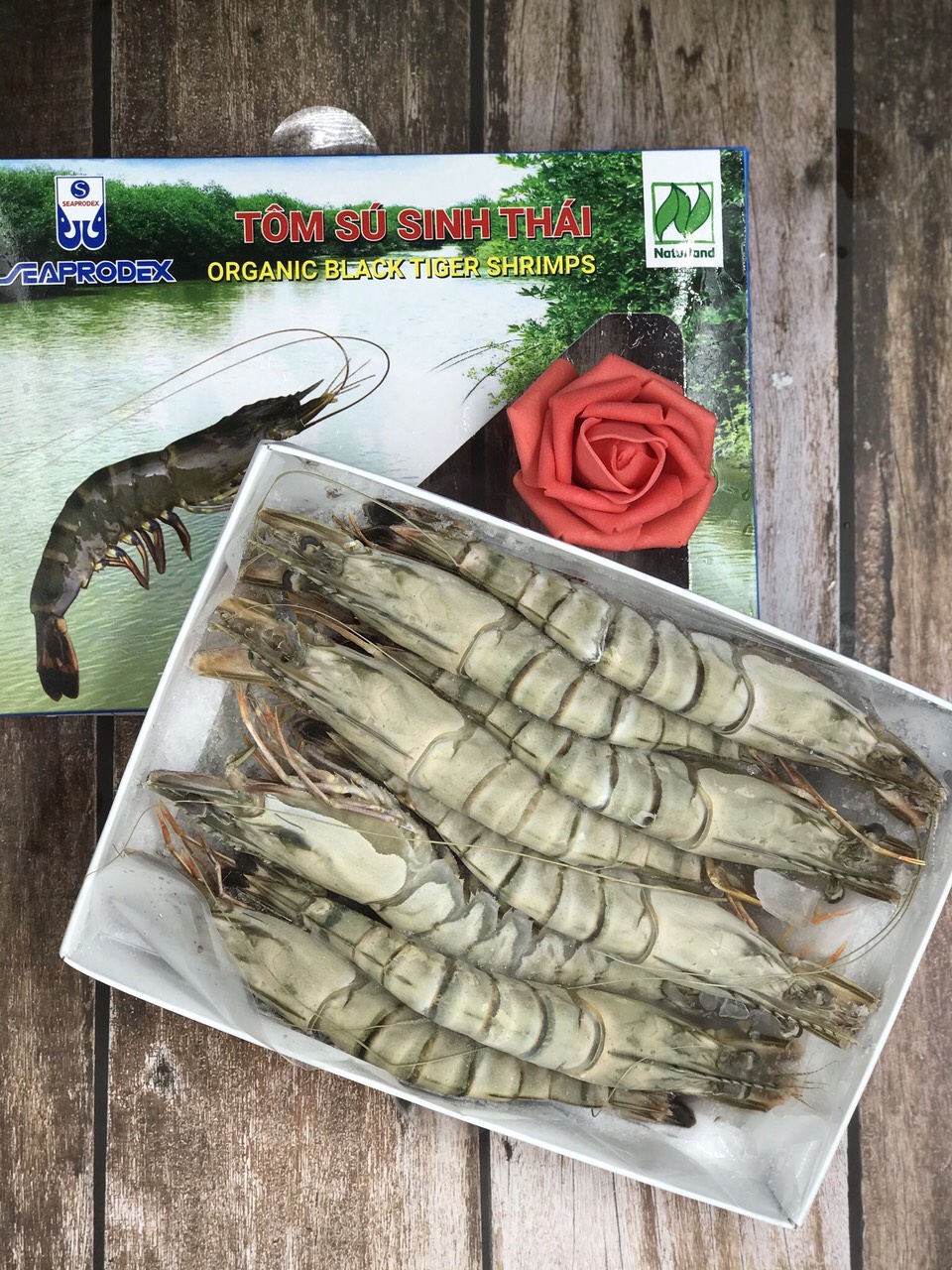 Tôm sú nguyên con sinh thái Seaprodex kích cỡ 8 con/hộp, 500gr