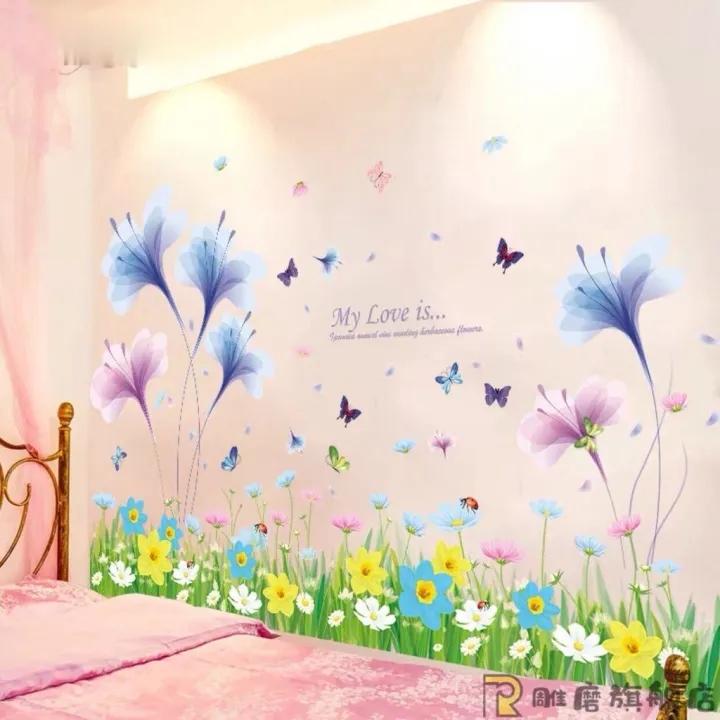 DECAL DÁN TƯỜNG HOA XANH TÍM VÀ CHÂN TƯỜNG HOA CỎ