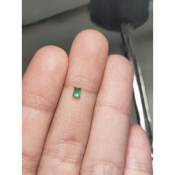 020 (6) L Hạt EMERALD LỤC BẢO yên bái (THIÊN NHIÊN)